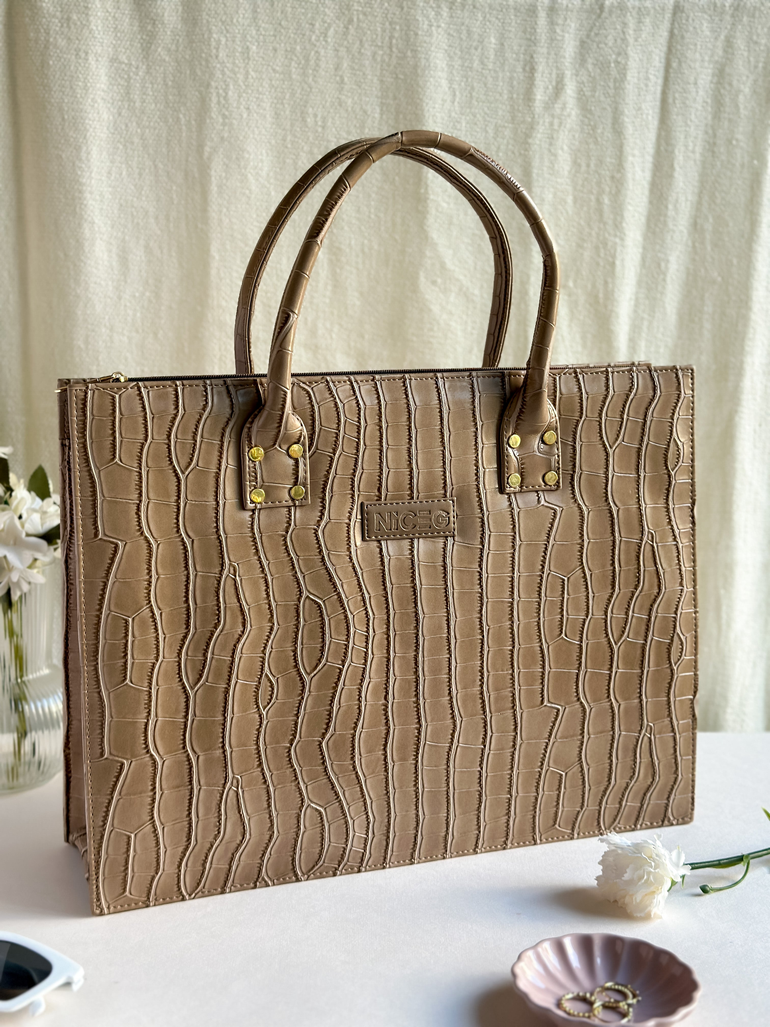 Croc Luxe Tote – Structured Work Bag – Beige